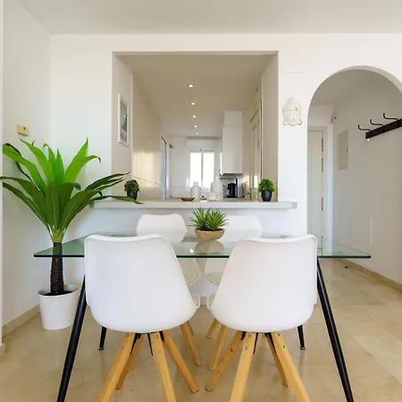 Lovely With Seaview Apartamento *